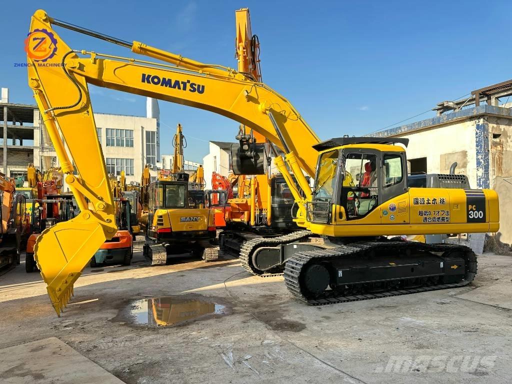 Komatsu PC 300 Vikšriniai ekskavatoriai