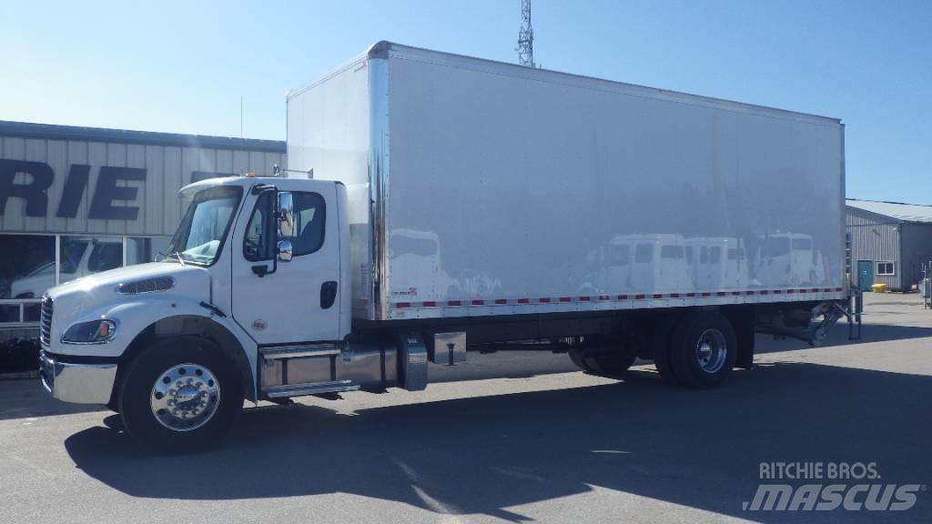 Freightliner M2 106 Sunkvežimiai su dengtu kėbulu