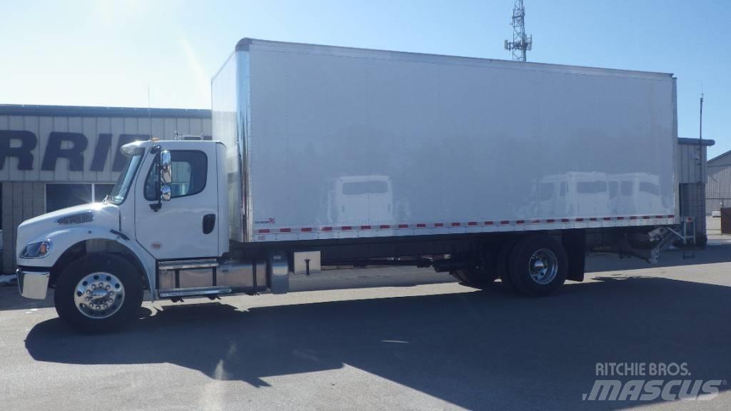 Freightliner M2 106 Sunkvežimiai su dengtu kėbulu
