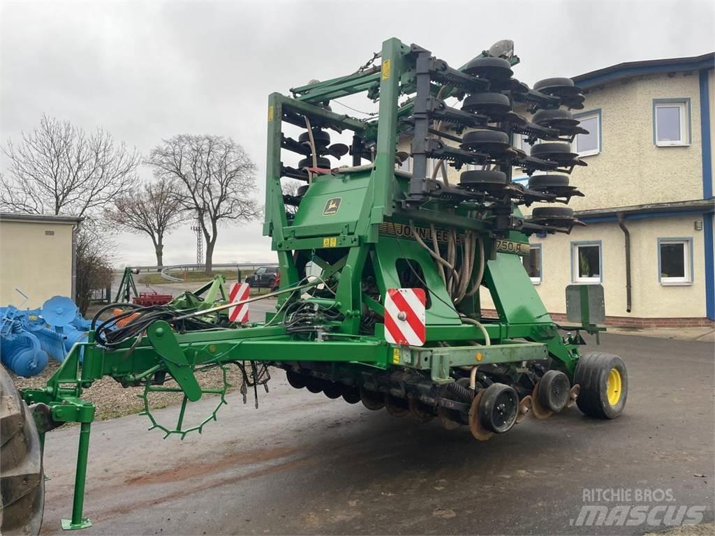 John Deere 750A 6m Tiksli sėjimo technika