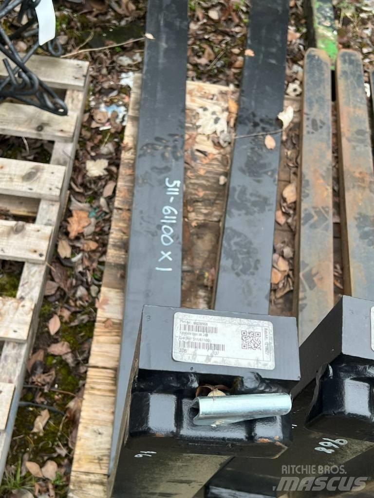 JCB Pin & Cone Forks Kiti krovimo ir kasimo mechanizmai ir jų priedai