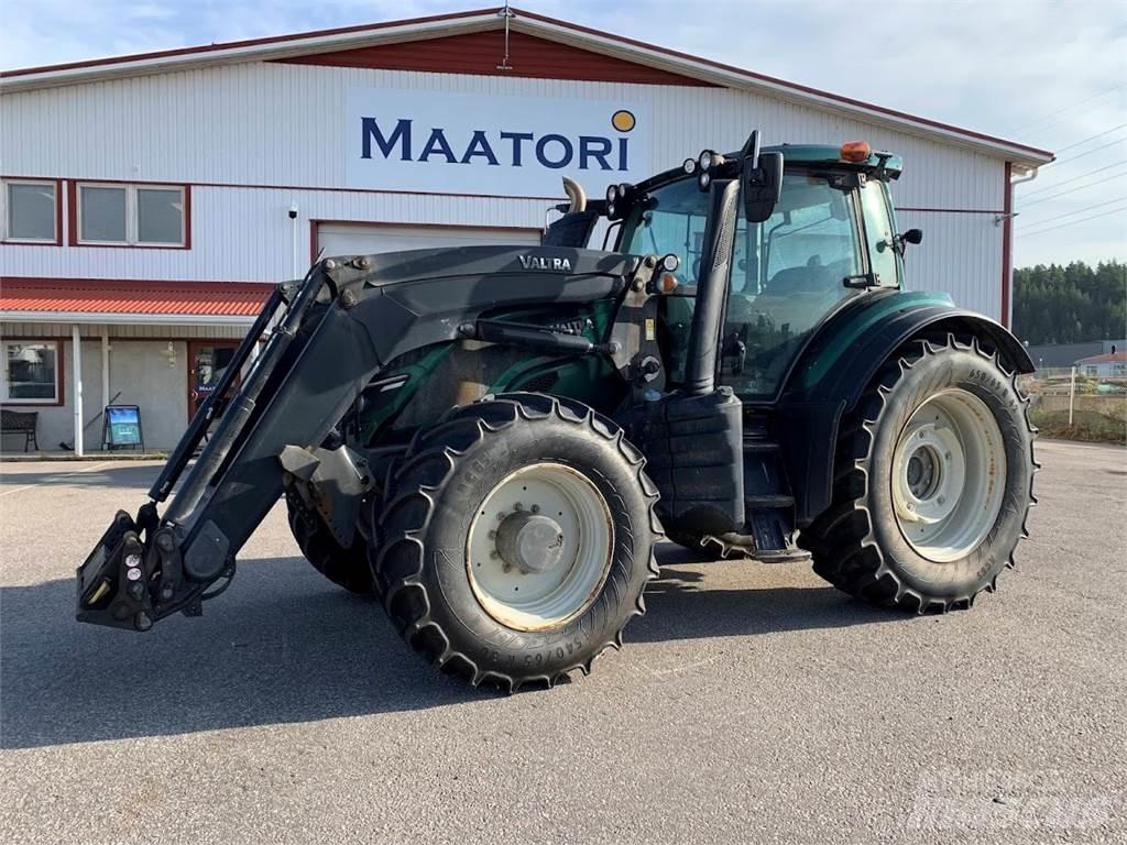 Valtra T234 Direct Traktoriai