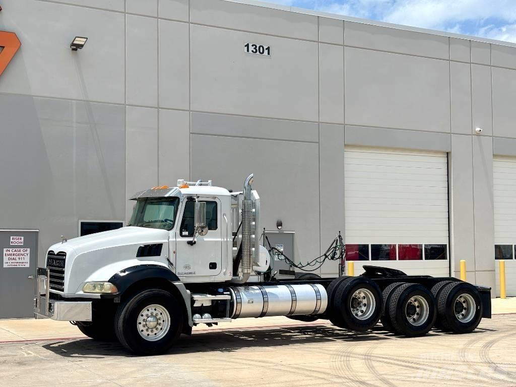 Mack Granite GU 813 Naudoti vilkikai
