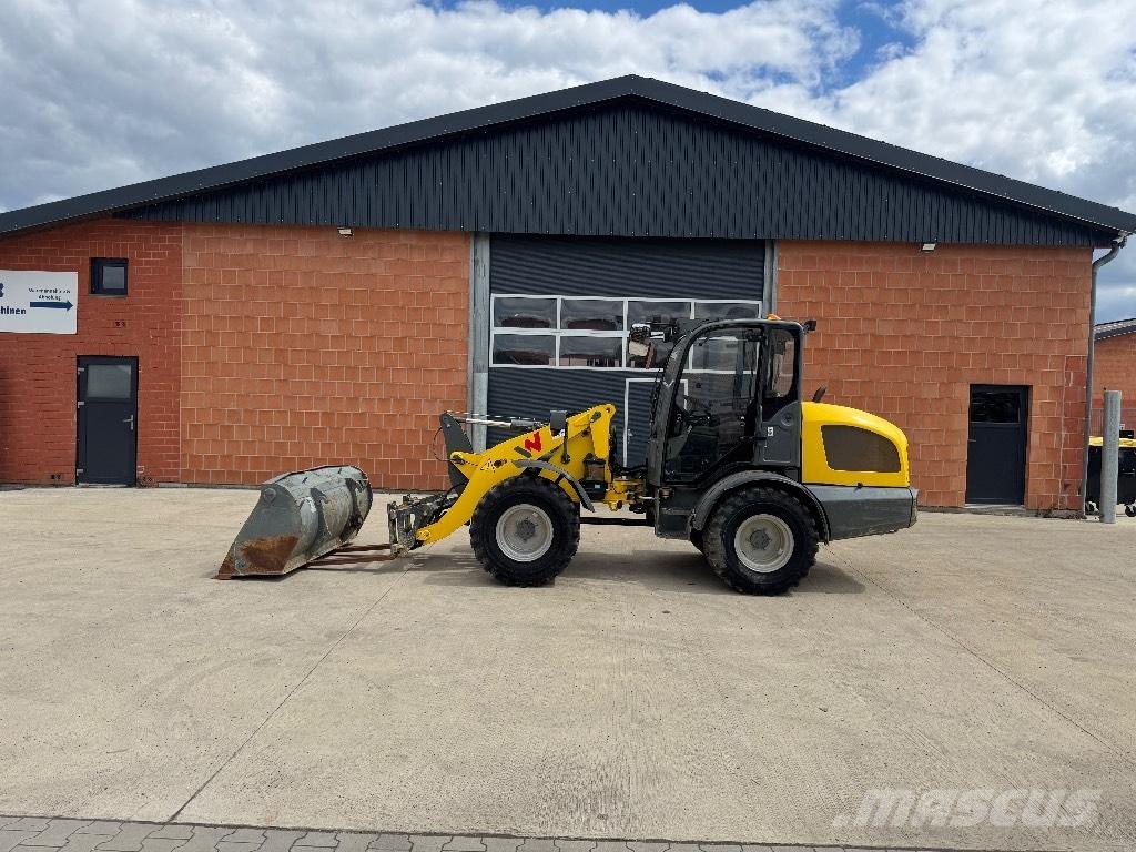 Wacker Neuson WL 44 Naudoti ratiniai krautuvai