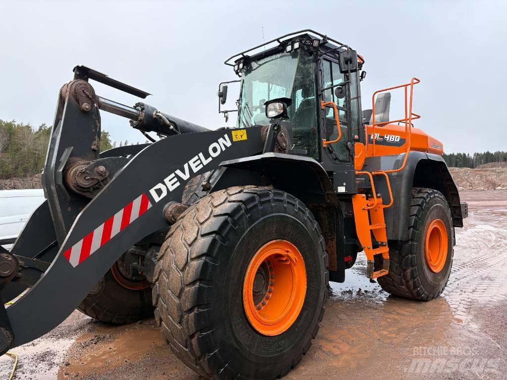 Develon DL480-7 Naudoti ratiniai krautuvai