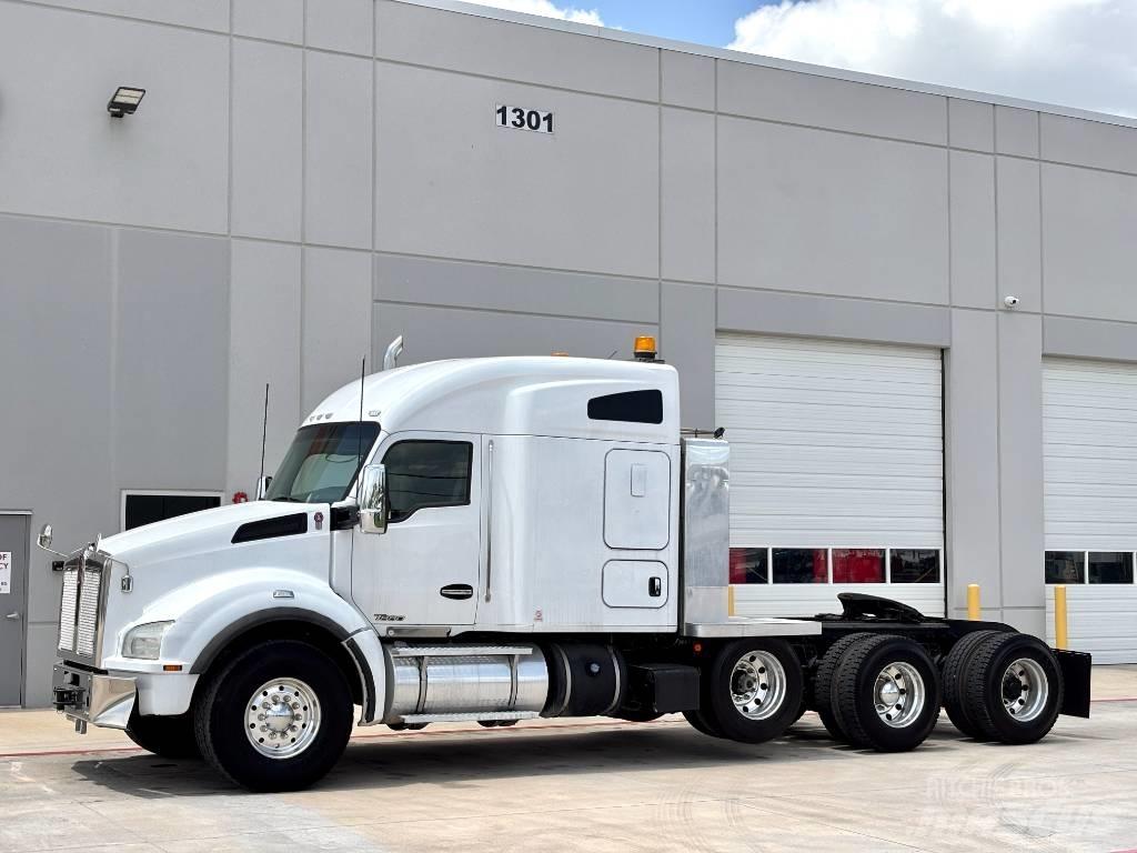 Kenworth T 880 Naudoti vilkikai
