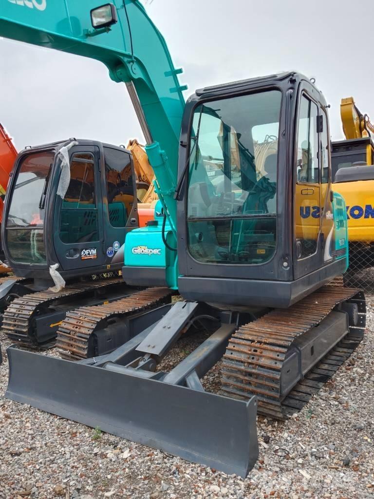 Kobelco SK 75 Vidutinės galios ekskavatoriai 7-12 t