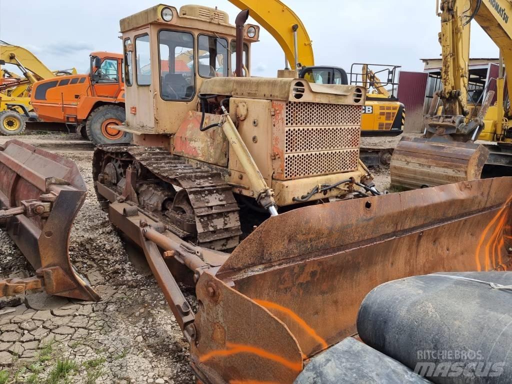 CAT T 130 Vikšriniai buldozeriai