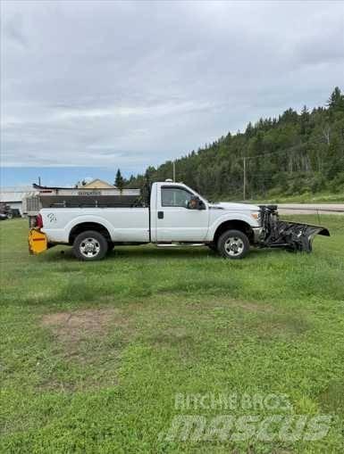 Ford F 350 Kita