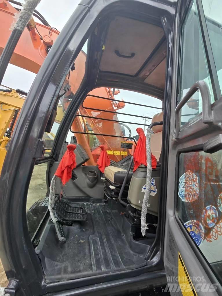 Hitachi ZX 135 US Vikšriniai ekskavatoriai