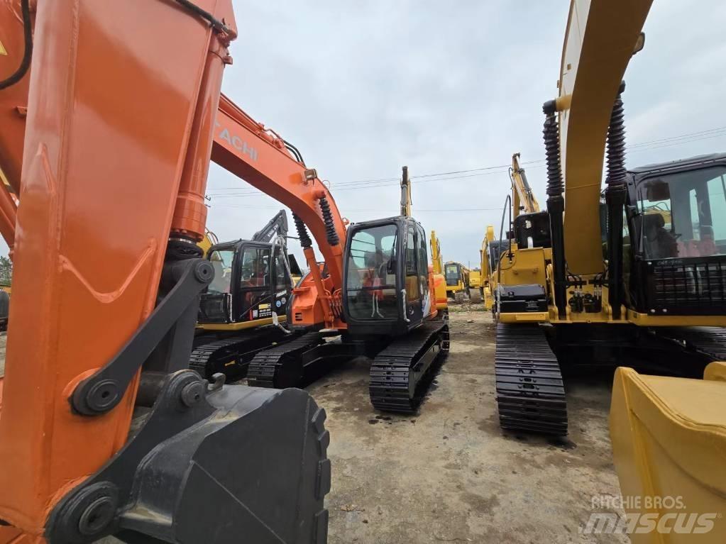 Hitachi ZX 135 US Vikšriniai ekskavatoriai