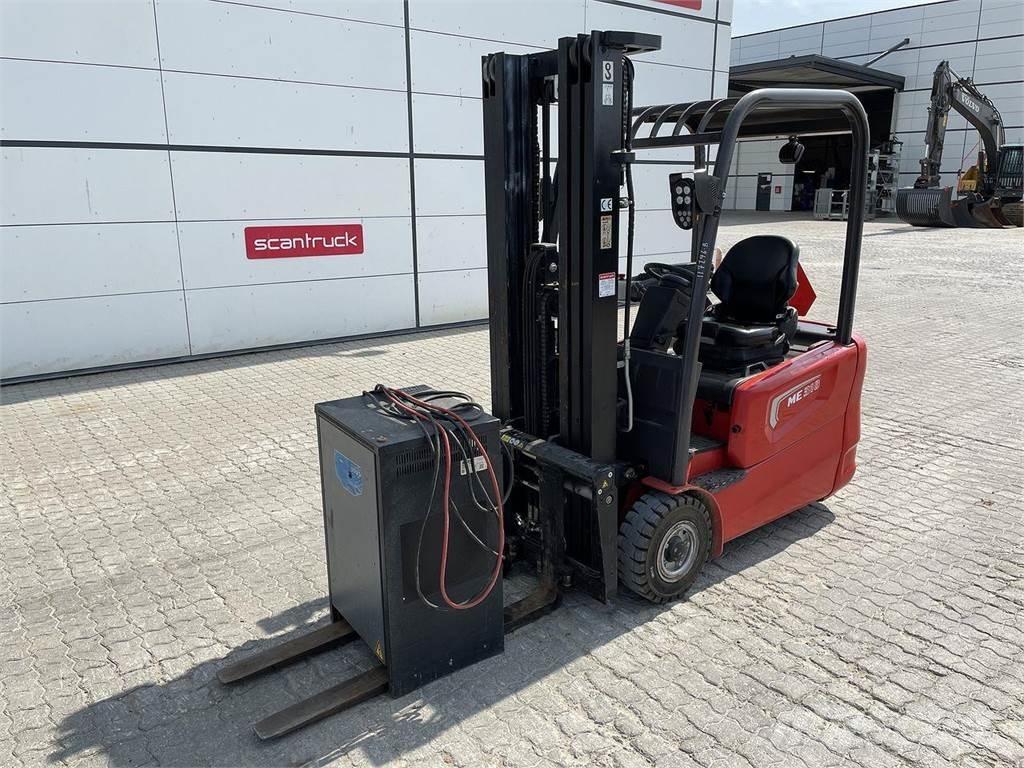 Manitou ME318 Elektriniai šakiniai krautuvai