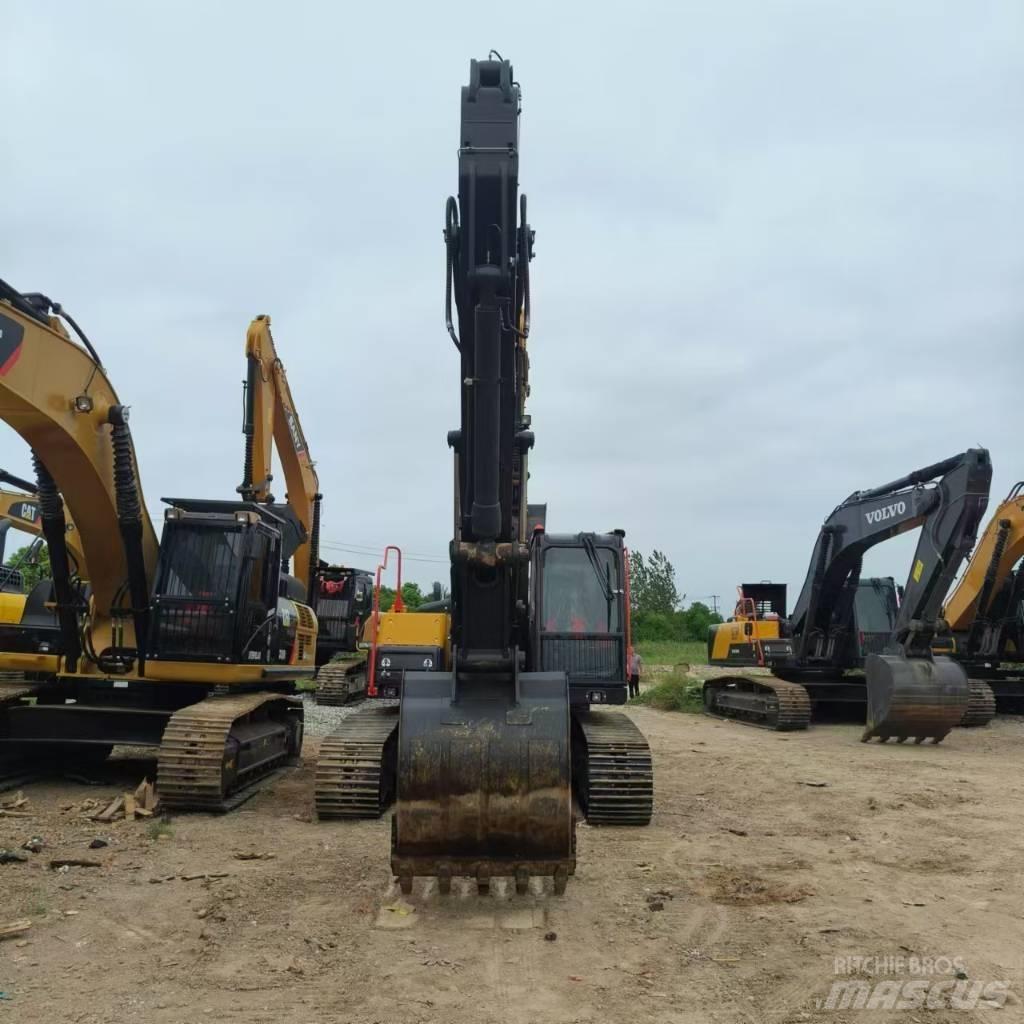 Volvo EC 240 Vikšriniai ekskavatoriai