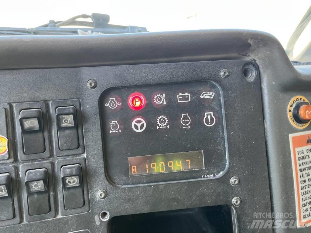 CAT 771D Atliekų išvežimo technika