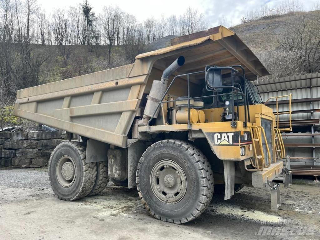 CAT 771D Atliekų išvežimo technika