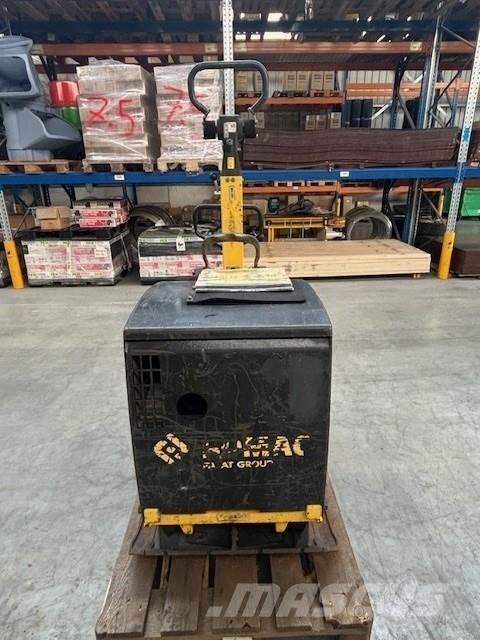 Bomag BPR 70/70 Vibratoriai