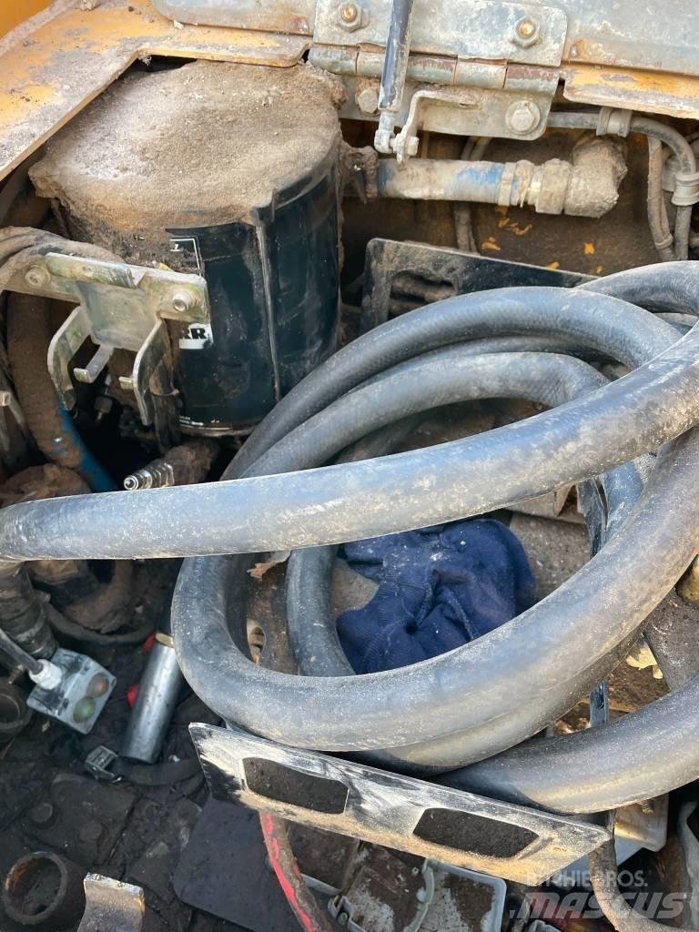 Liebherr R 926 LC Vikšriniai ekskavatoriai