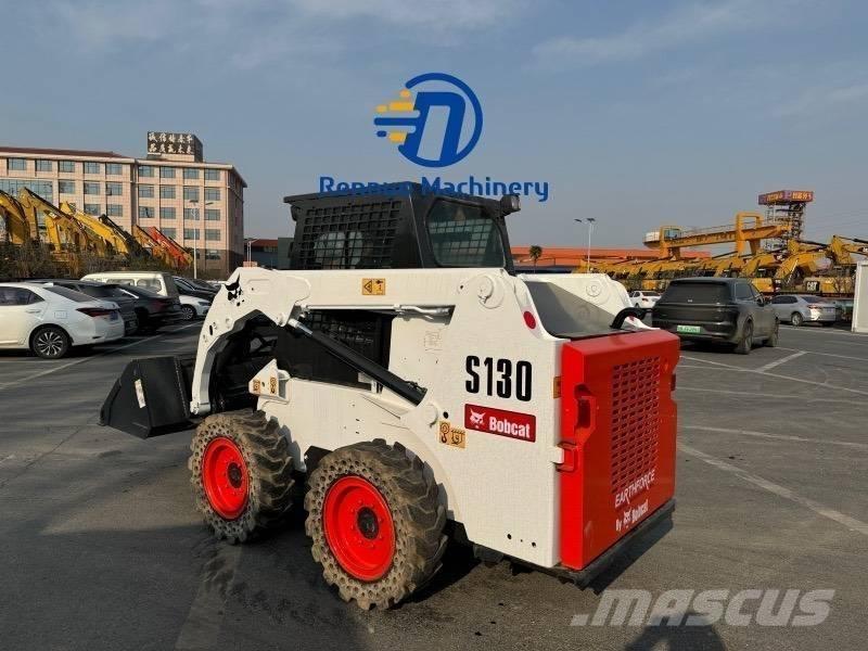 Bobcat S 130 Krautuvai su šoniniu pasukimu