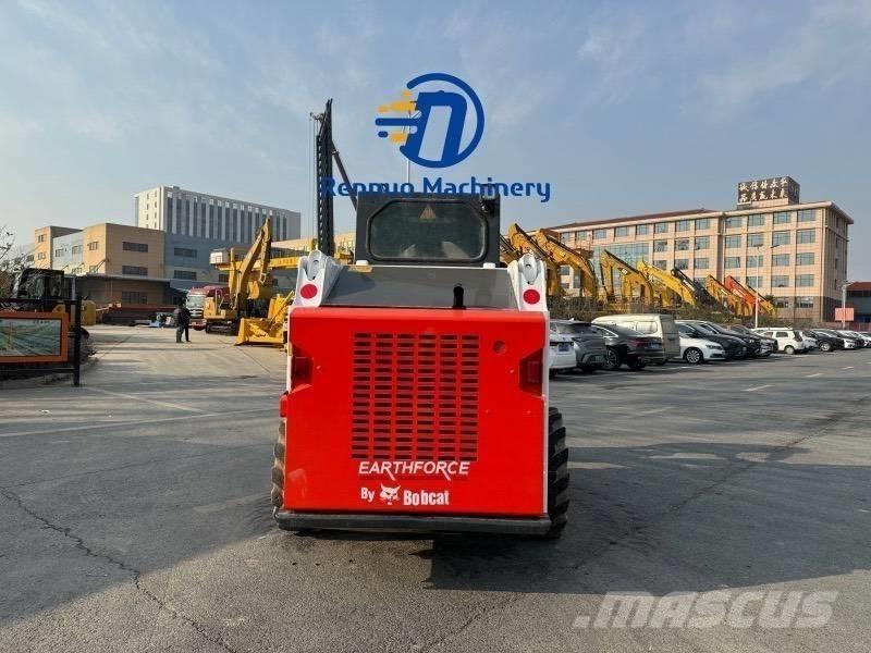 Bobcat S 130 Krautuvai su šoniniu pasukimu