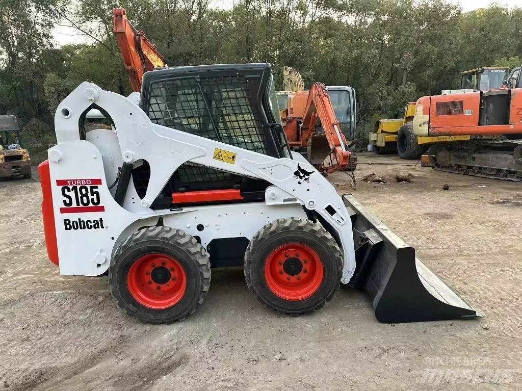 Bobcat S 185 Krautuvai su šoniniu pasukimu