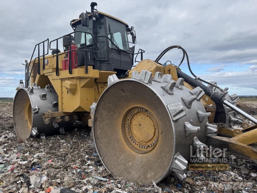CAT 836 K Atliekų presai