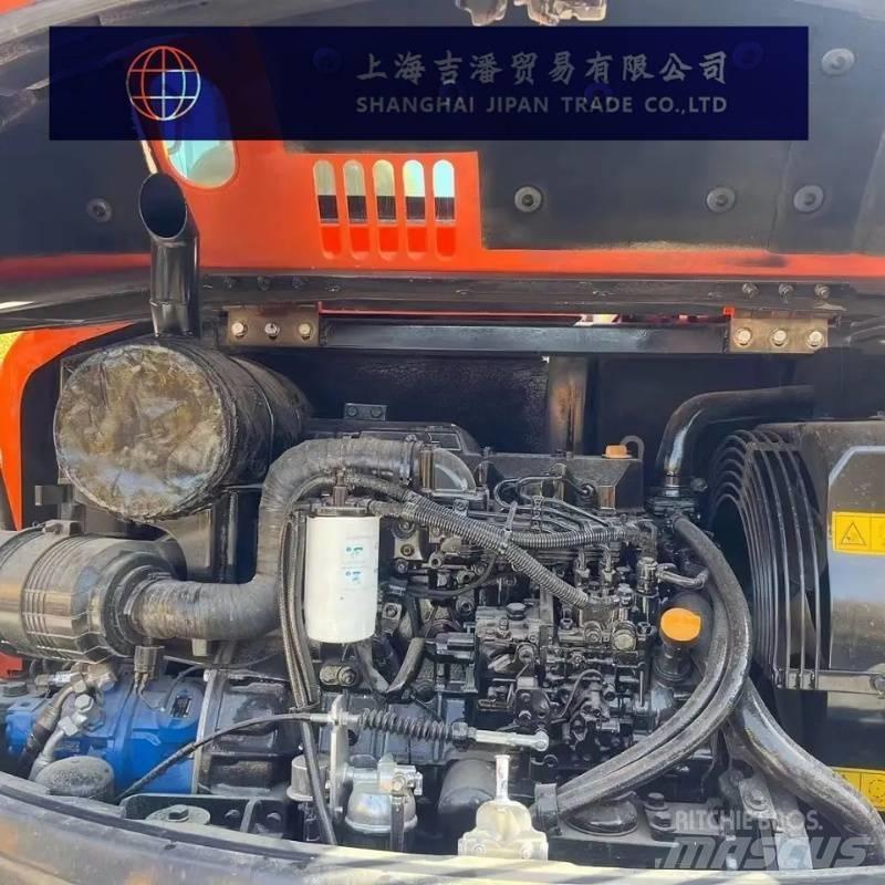 Doosan DX 60 Vikšriniai ekskavatoriai