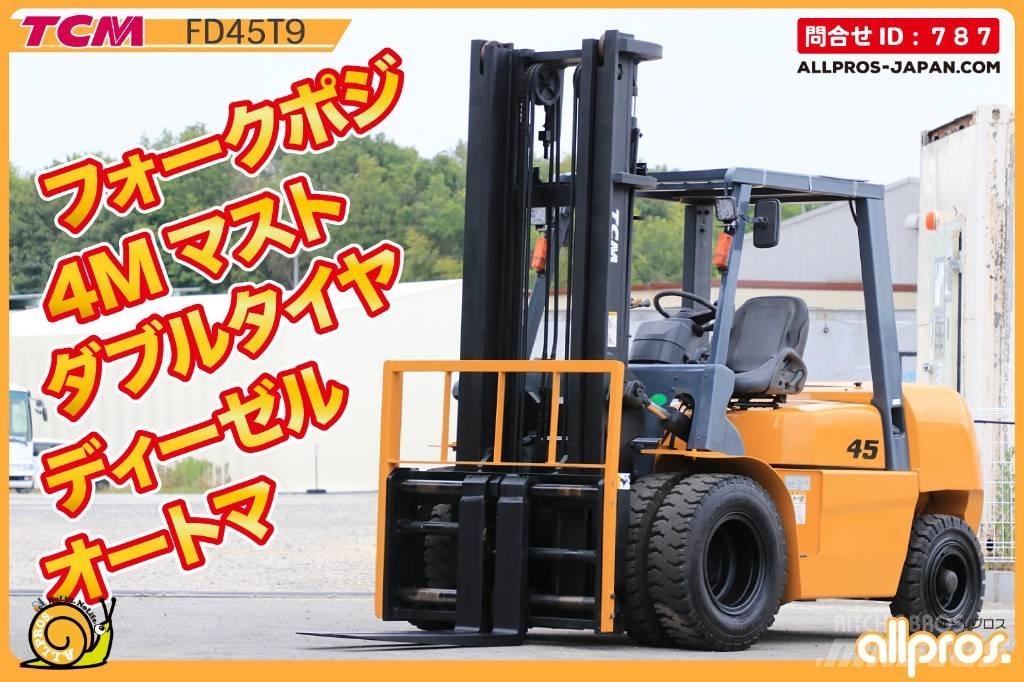 TCM FD45T Dyzeliniai krautuvai