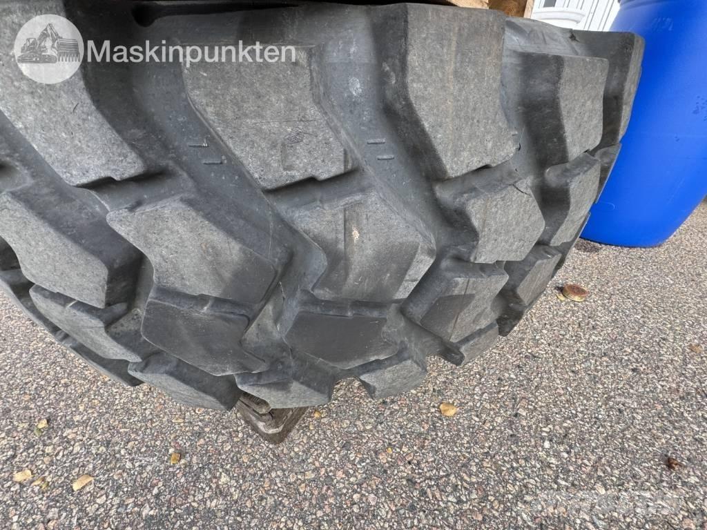 Trelleborg EMR1030 Padangos, ratai ir ratlankiai