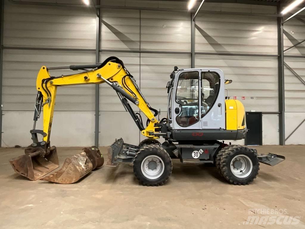 Neuson EW 100 Ratiniai ekskavatoriai