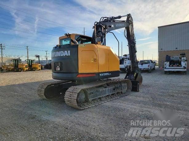 Hyundai HX130 Vikšriniai ekskavatoriai