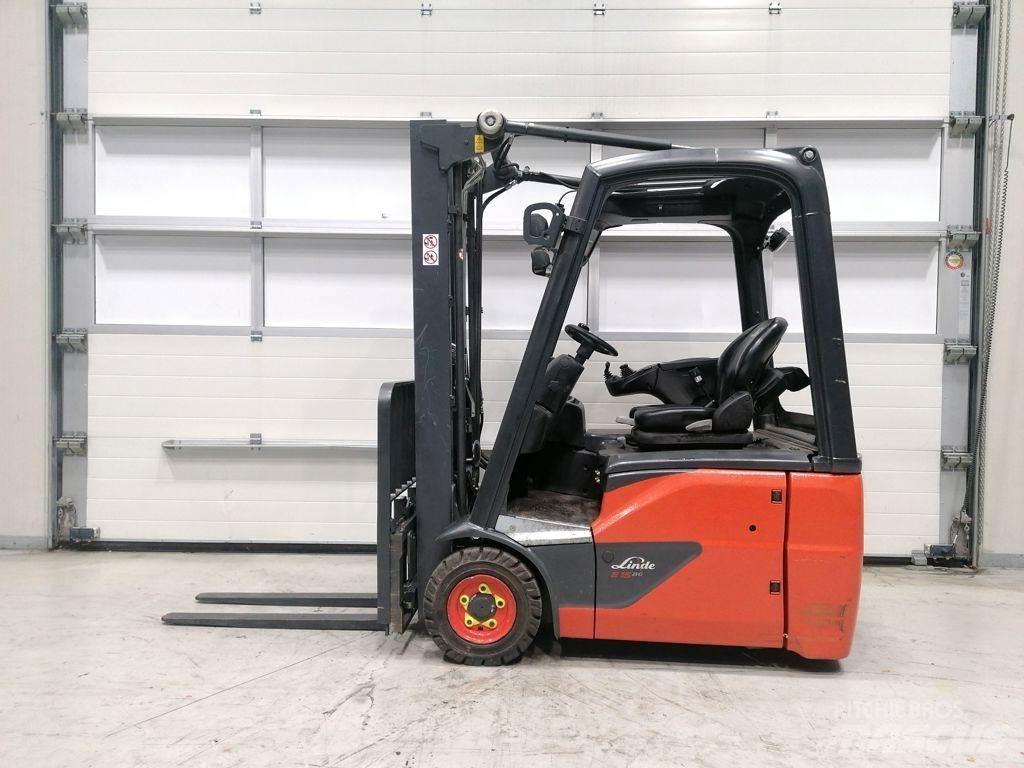 Linde E15-02 Elektriniai šakiniai krautuvai