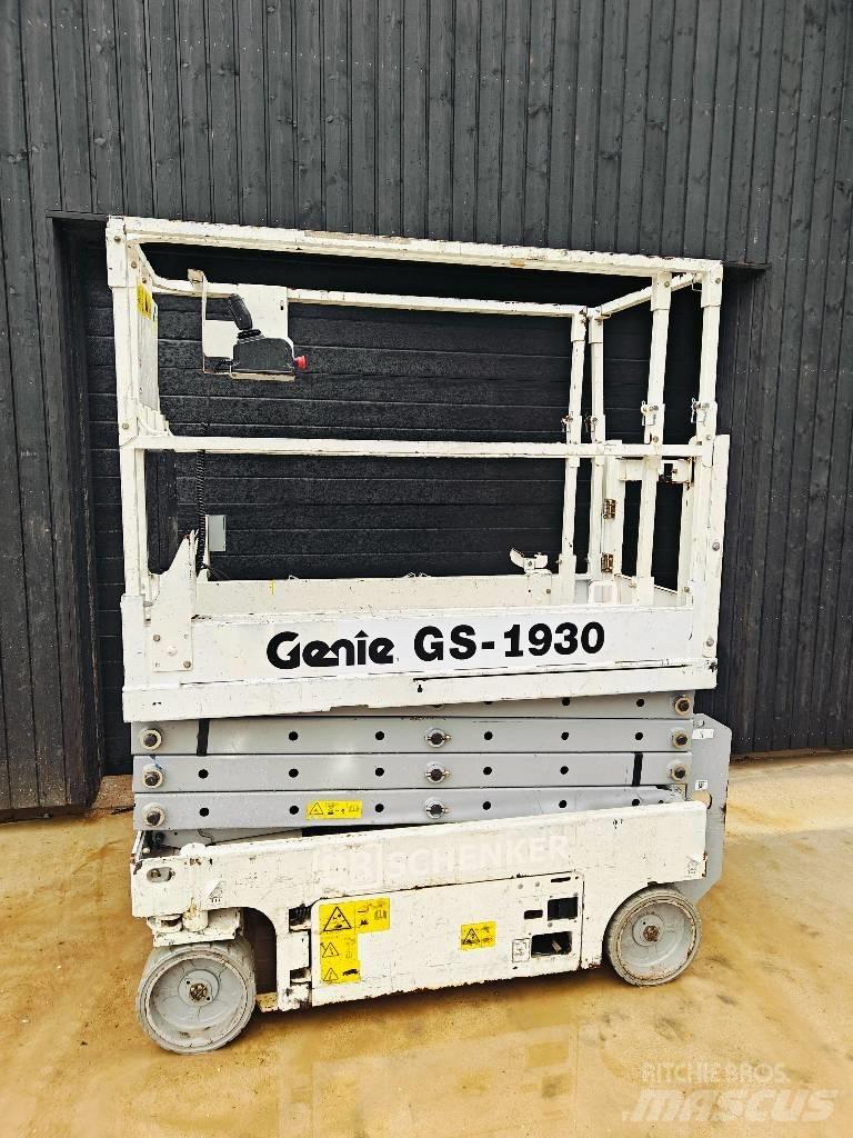 Genie 1930es Žirkliniai keltuvai