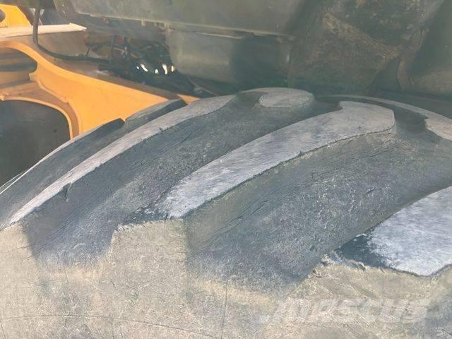 JCB 3CX AEC Ekskavatoriniai krautuvai