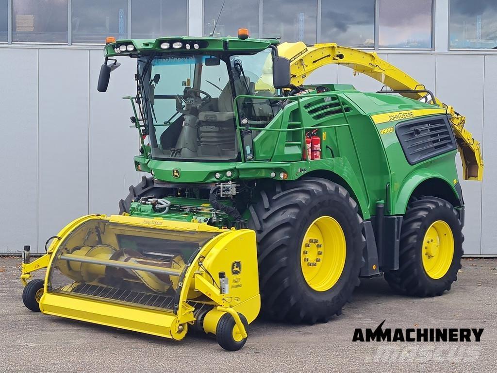 John Deere 9900 i Pašarų kombainai