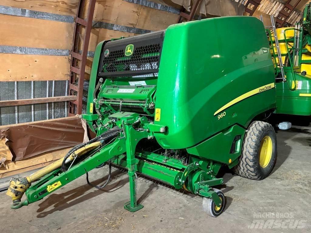 John Deere 960 Ritinių presai