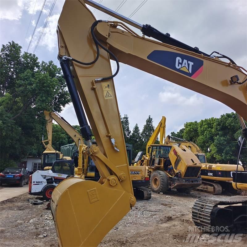 CAT 320 D L Vikšriniai ekskavatoriai