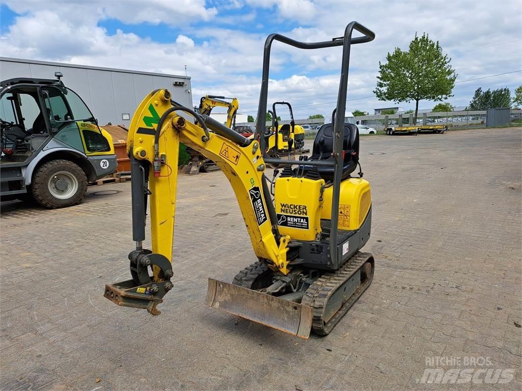 Wacker Neuson 803 Vikšriniai ekskavatoriai