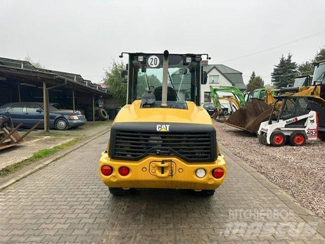 CAT  906M Naudoti ratiniai krautuvai
