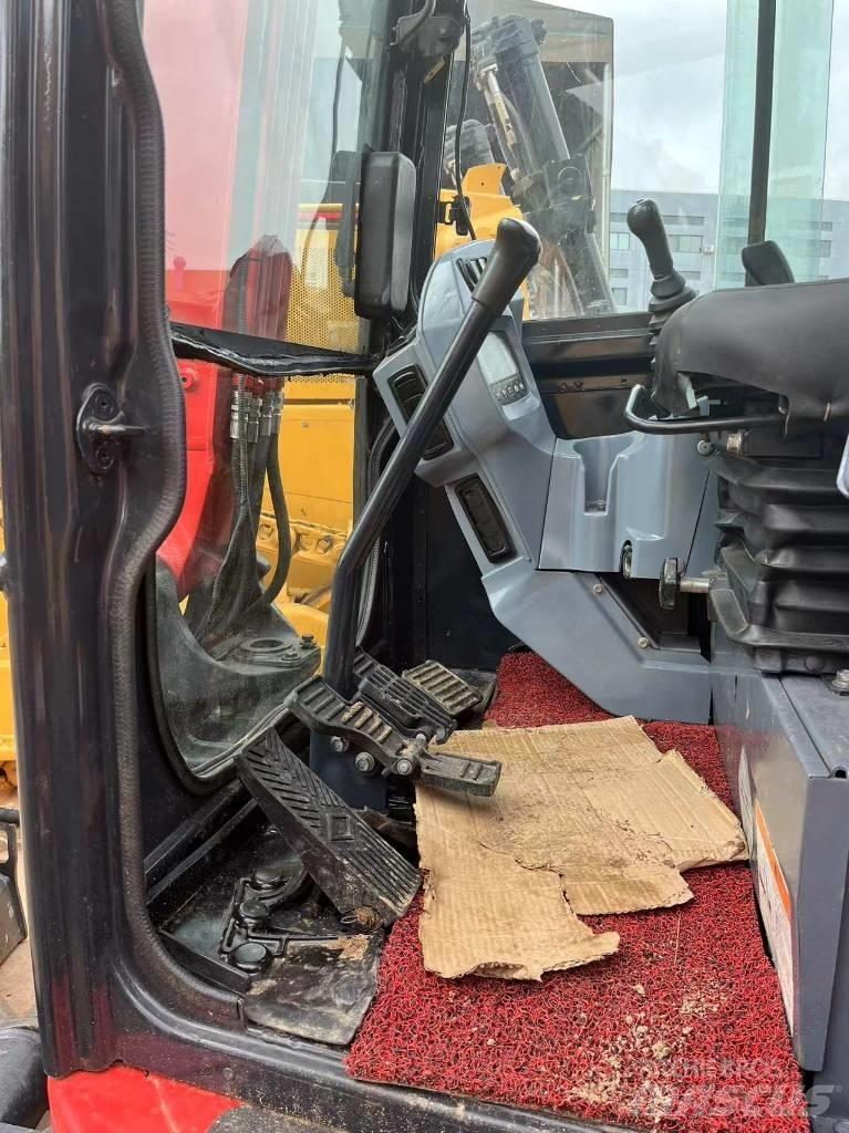 Kubota KX 163 Vidutinės galios ekskavatoriai 7-12 t