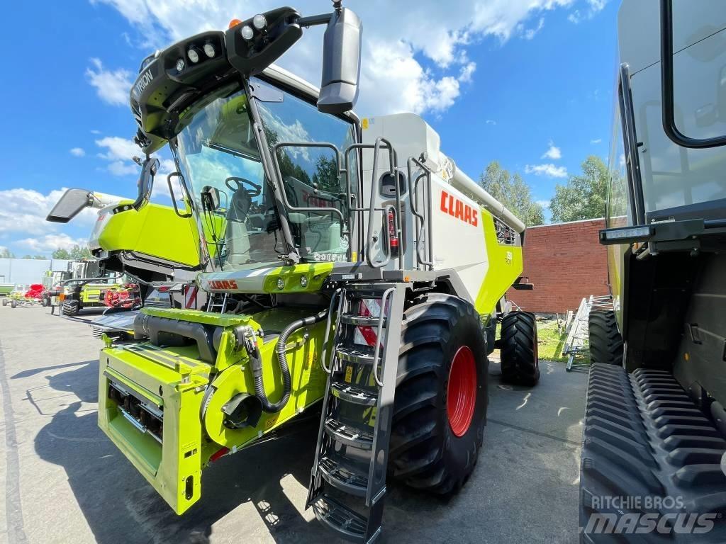 CLAAS TRION 750 Derliaus nuėmimo kombainai