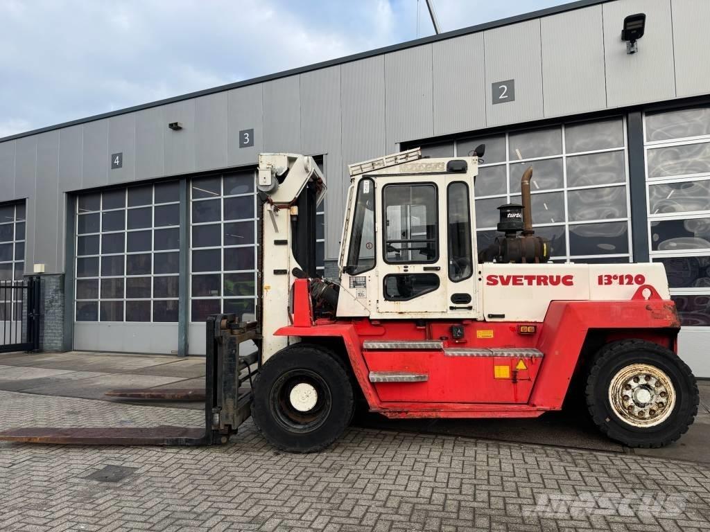 Svetruck 13,6- 1200 Dyzeliniai krautuvai