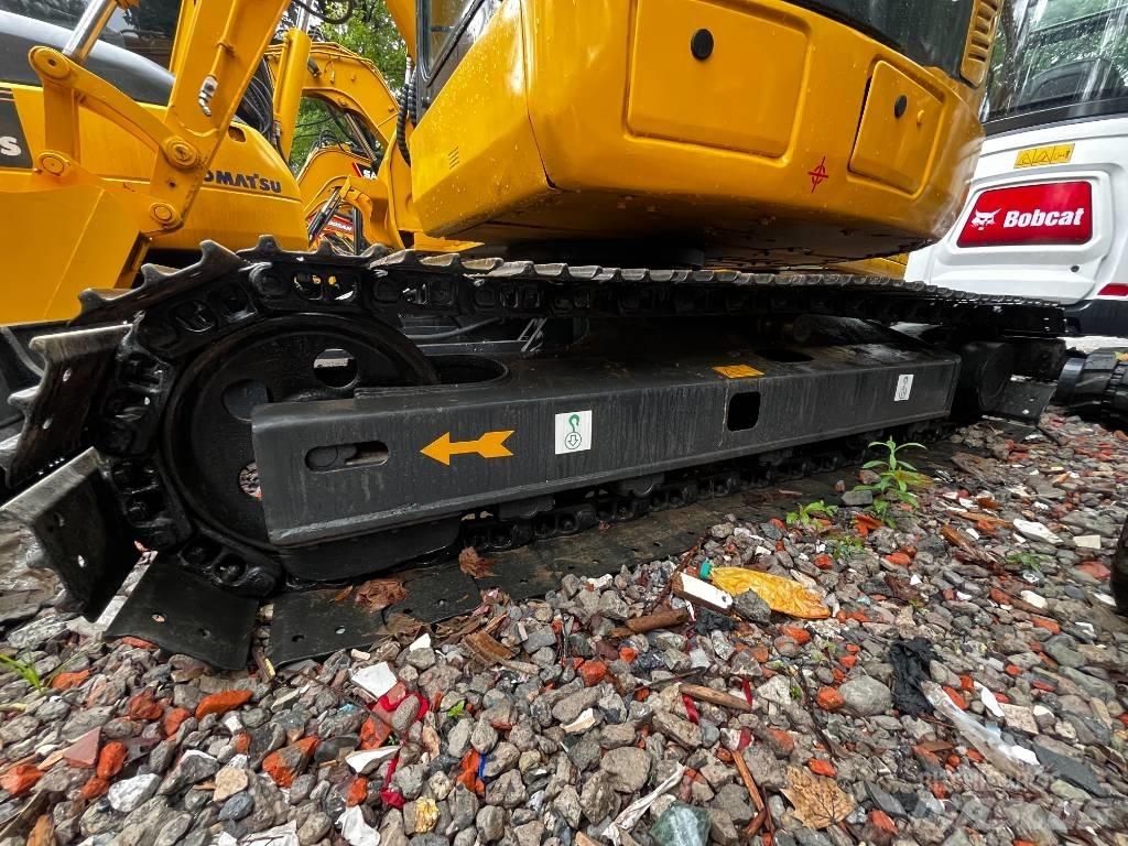 Komatsu PC78US-8 Vikšriniai ekskavatoriai