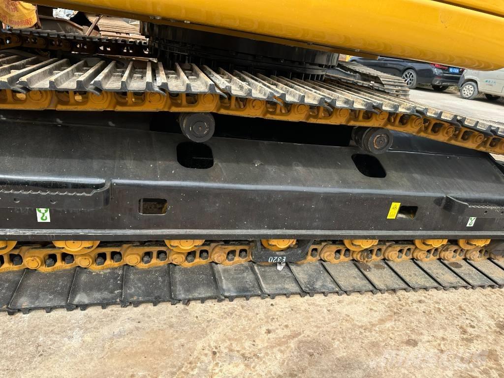CAT CAT320D Vidutinės galios ekskavatoriai 7-12 t