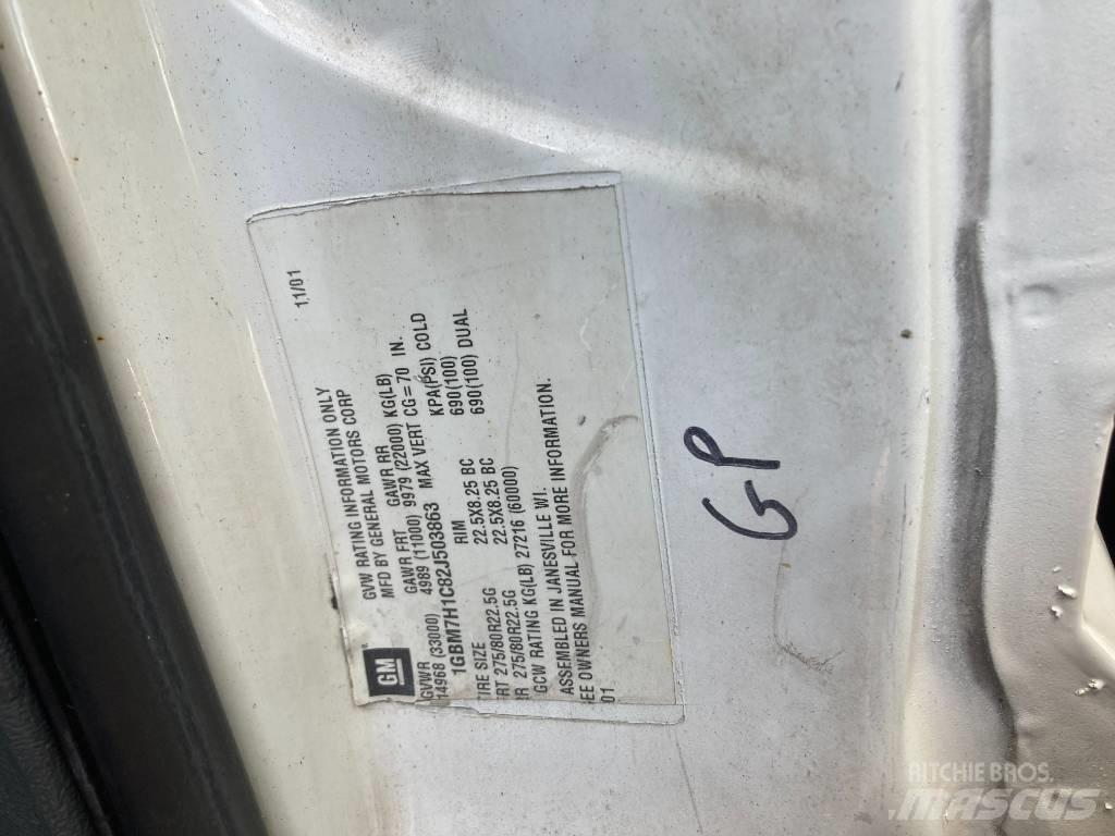 Chevrolet C7500 Savivarčių priekabų vilkikai