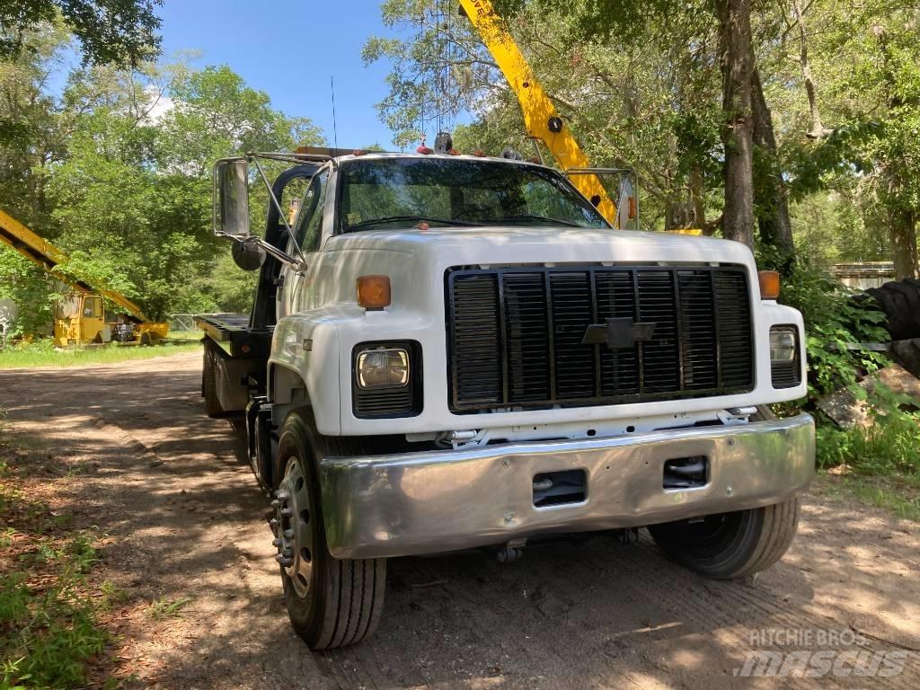 Chevrolet C7500 Savivarčių priekabų vilkikai