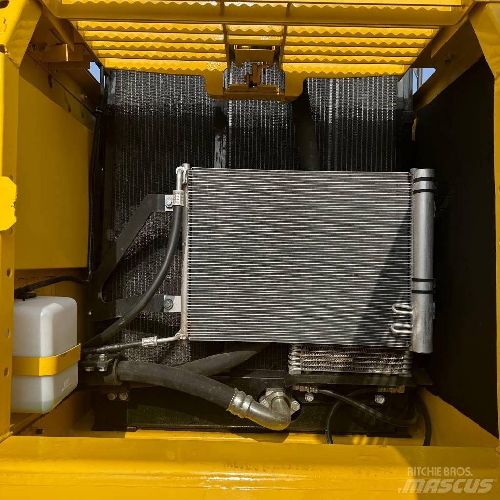 Komatsu PC 200-8 Vikšriniai ekskavatoriai
