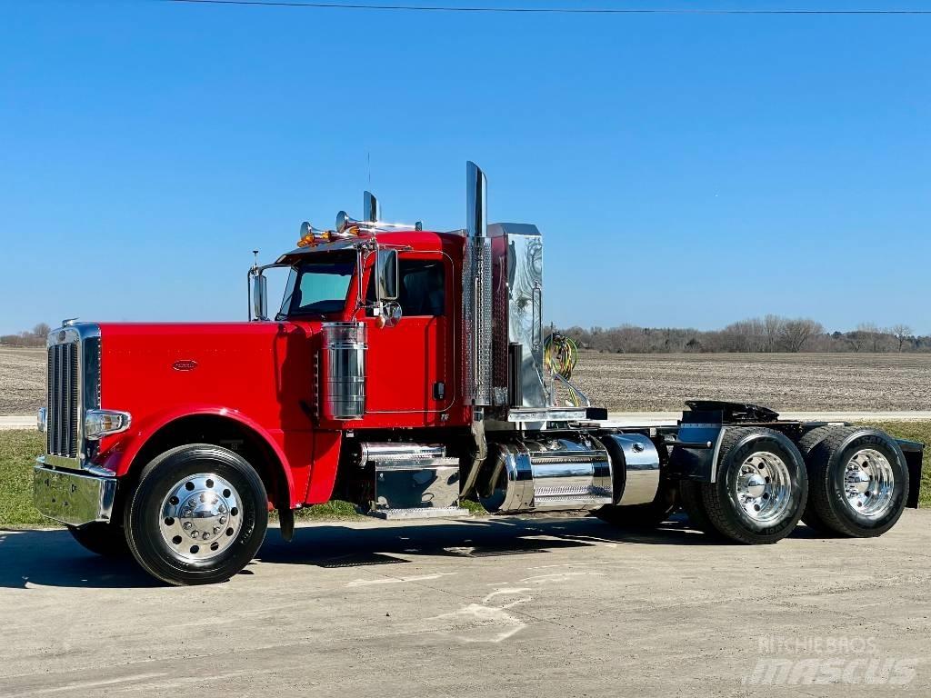 Peterbilt 389 Naudoti vilkikai