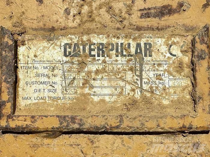 CAT 311C Specialūs ekskavatoriai