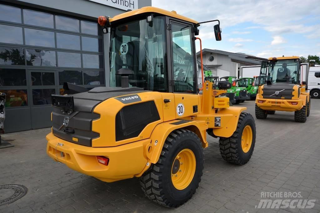 Volvo L 35 HS Naudoti ratiniai krautuvai