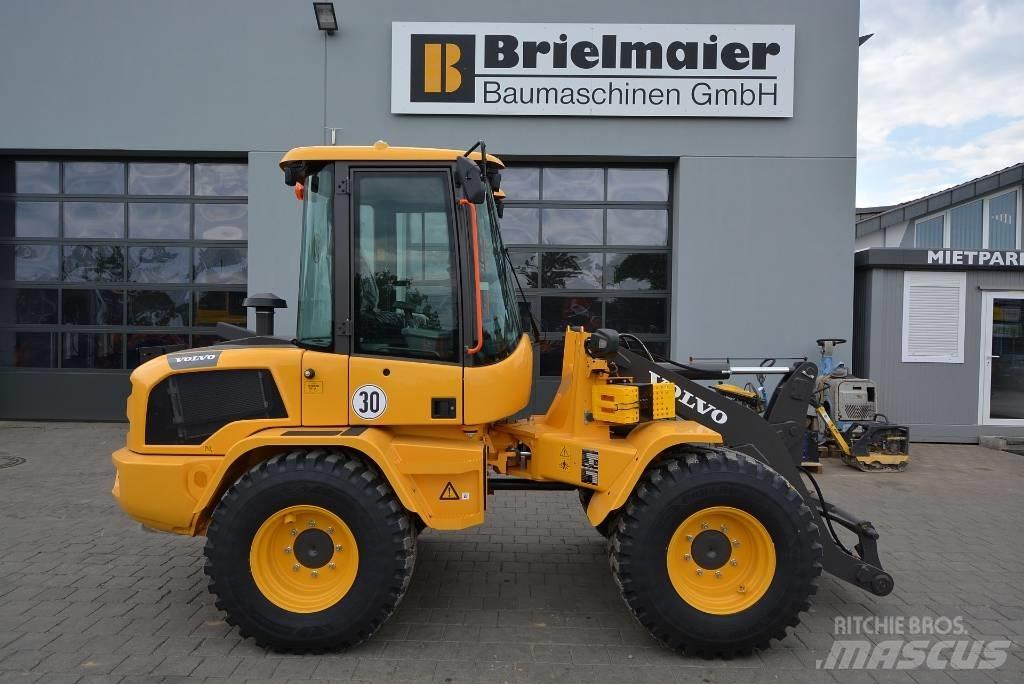 Volvo L 35 HS Naudoti ratiniai krautuvai